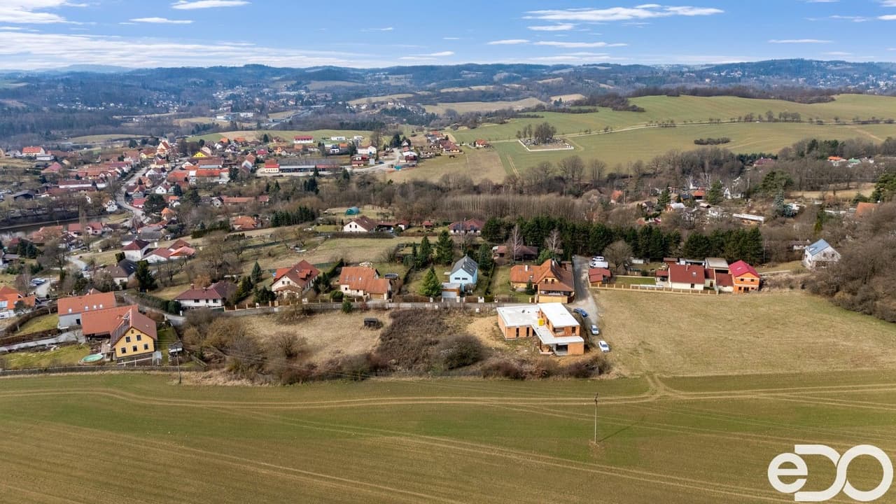 Prodej pozemku 1113 m²