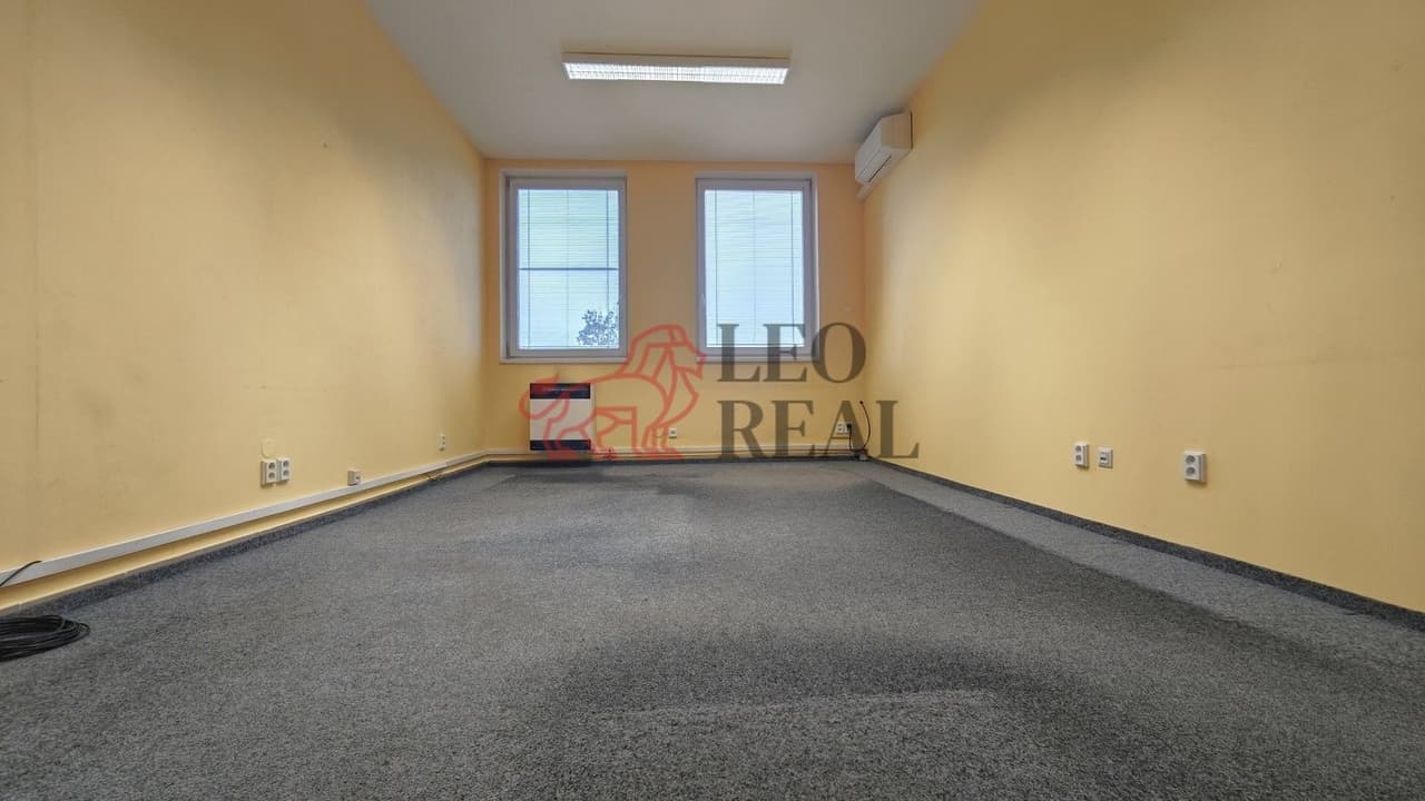 Pronájem komerčního prostoru 71 m²