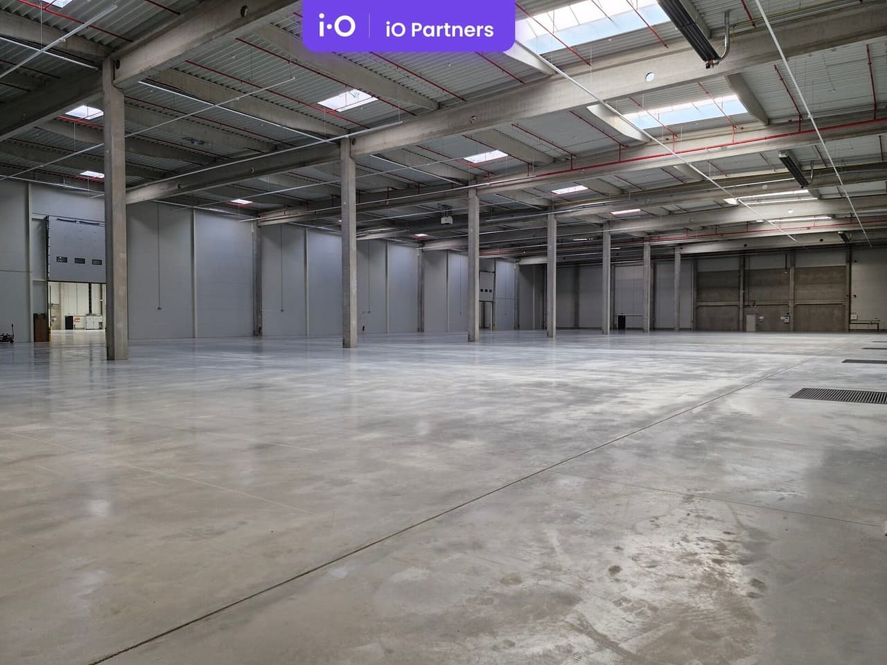 Pronájem komerčního prostoru 20986 m²