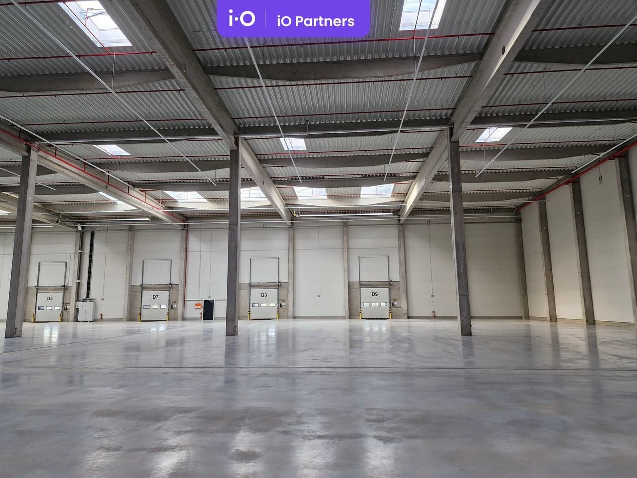 Pronájem komerčního prostoru 3500 m²