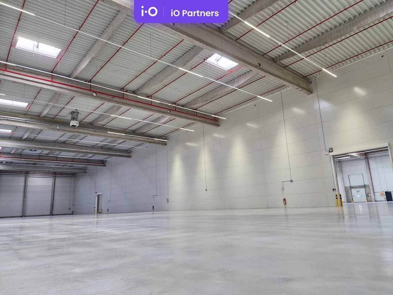 Pronájem komerčního prostoru 19825 m²