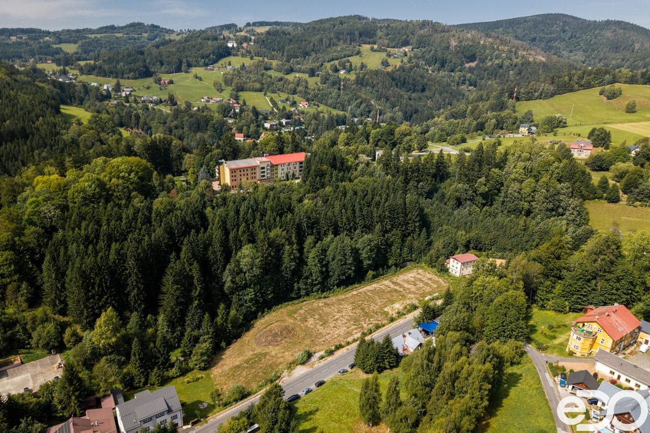 Prodej pozemku 6795 m²
