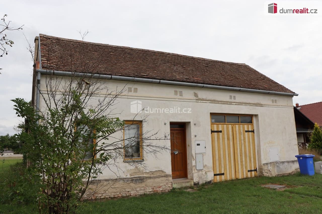 Prodej pozemku 904 m²