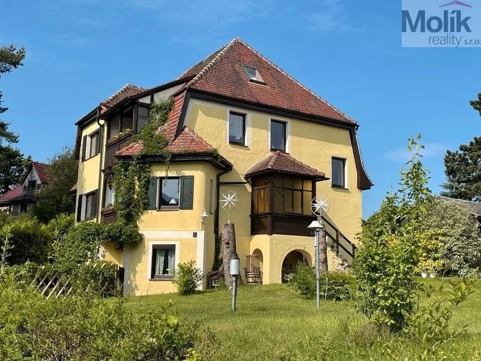 Prodej nemovitosti 320 m²