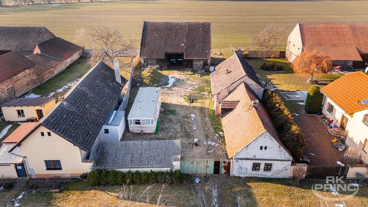 Prodej pozemku 1145 m²