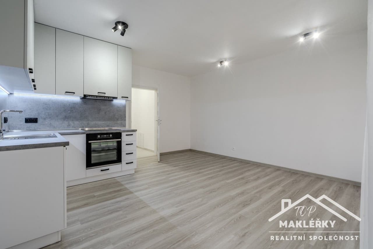 Pronájem bytu 1+kk 30 m²