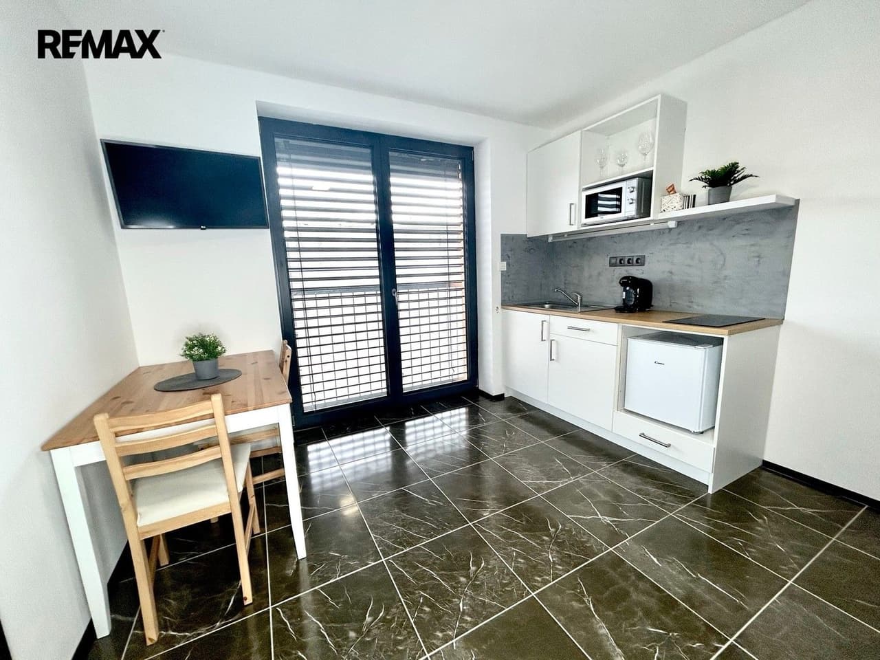 Pronájem bytu 2+kk 40 m²