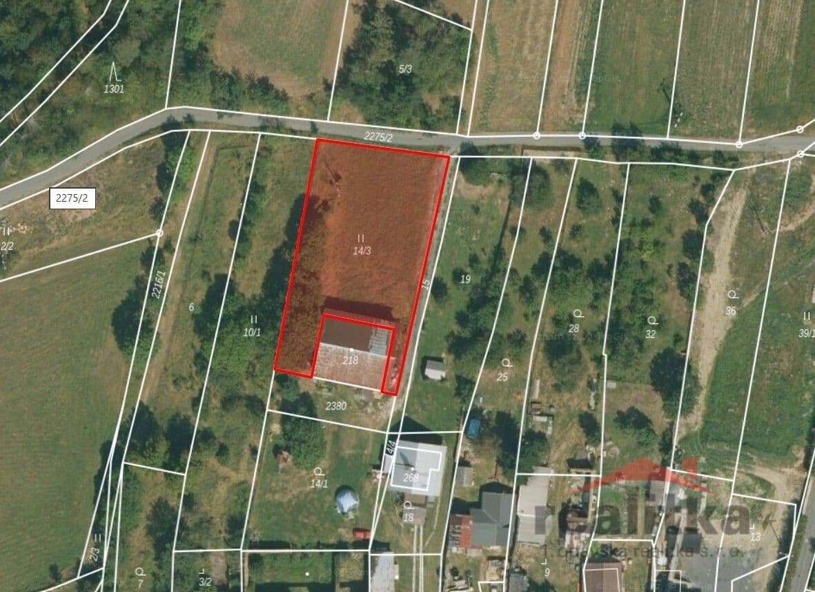 Prodej pozemku 1216 m²