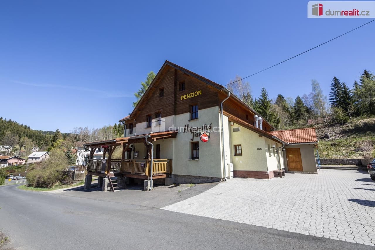 Prodej komerčního prostoru 350 m²