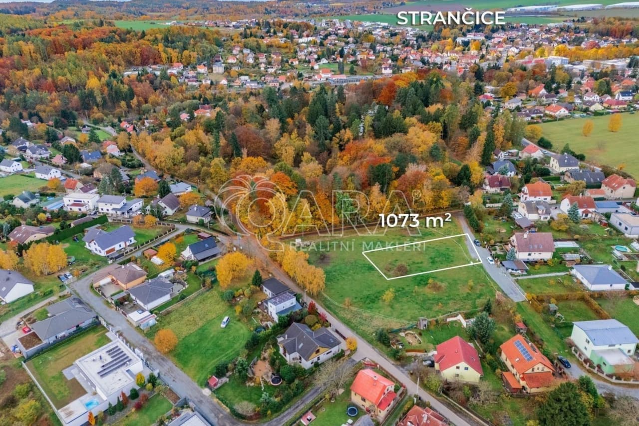 Prodej pozemku 1073 m²