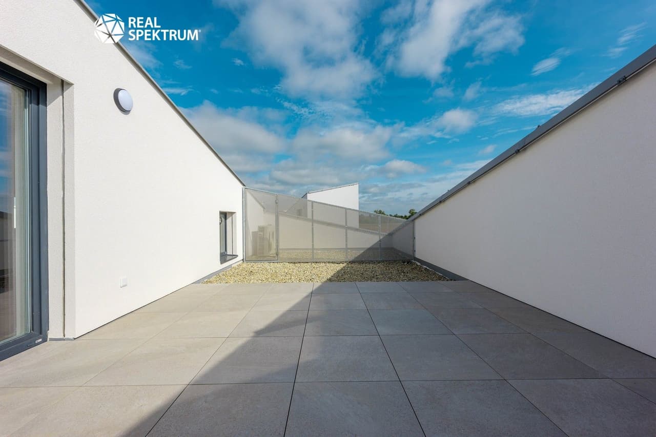 Prodej bytu 2+kk 66 m²