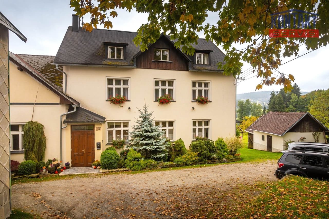 Prodej komerčního prostoru 660 m²