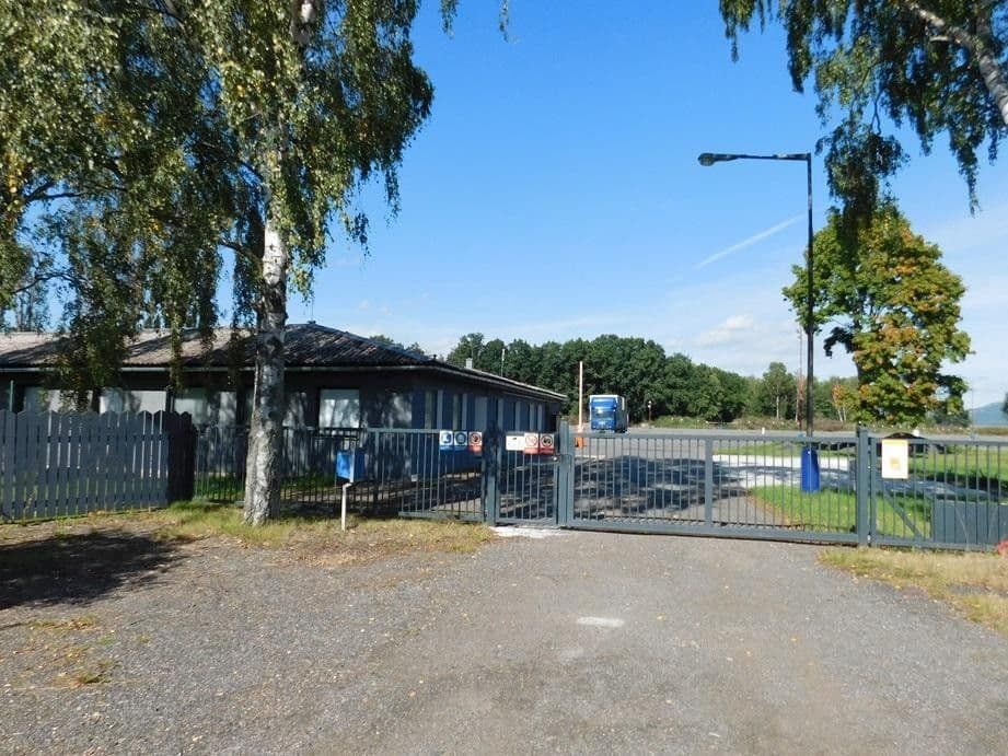 Pronájem komerčního prostoru 1240 m²