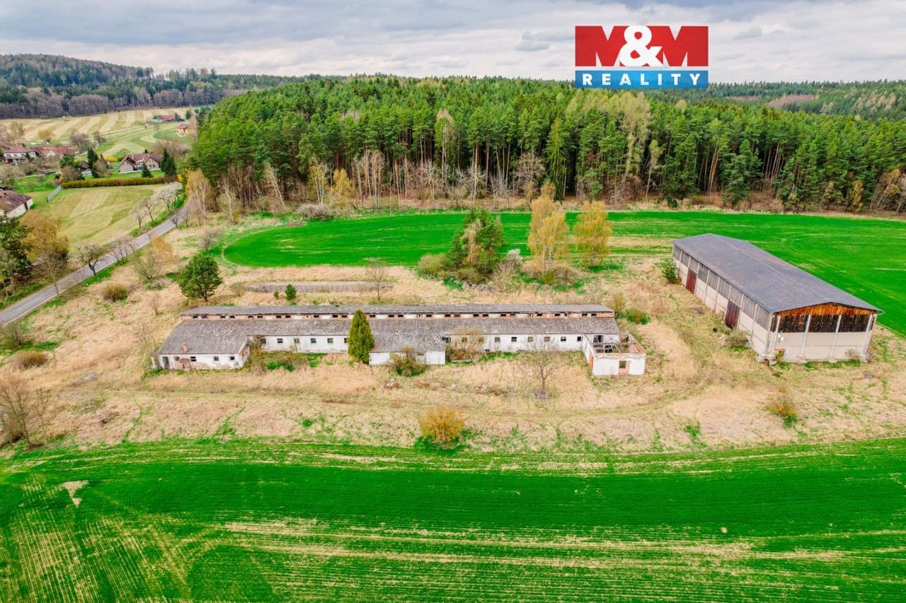 Prodej komerčního prostoru 9558 m²