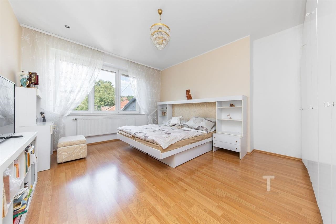 Prodej bytu 4+kk 161 m²