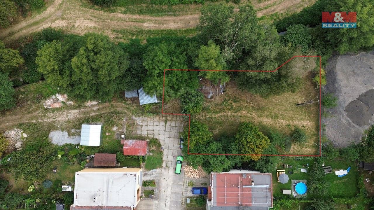 Prodej pozemku 998 m²