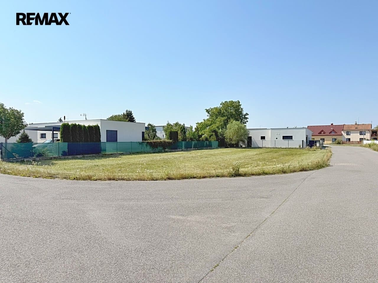 Prodej pozemku 893 m²