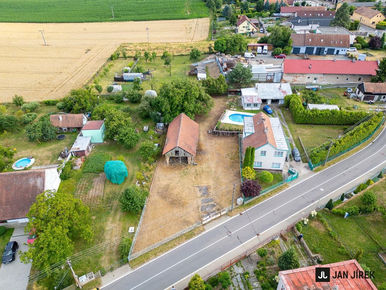 Prodej pozemku 1045 m²