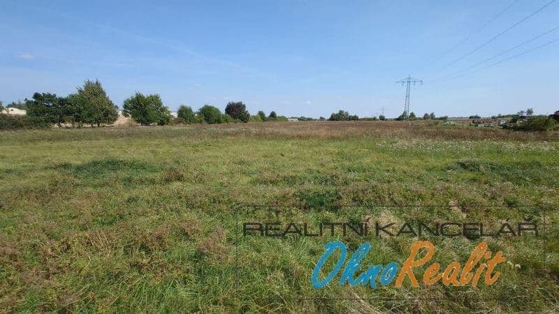 Prodej pozemku 1726 m²