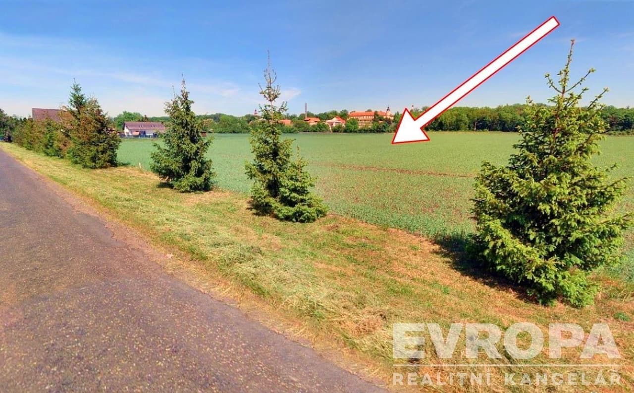 Prodej pozemku 7856 m²