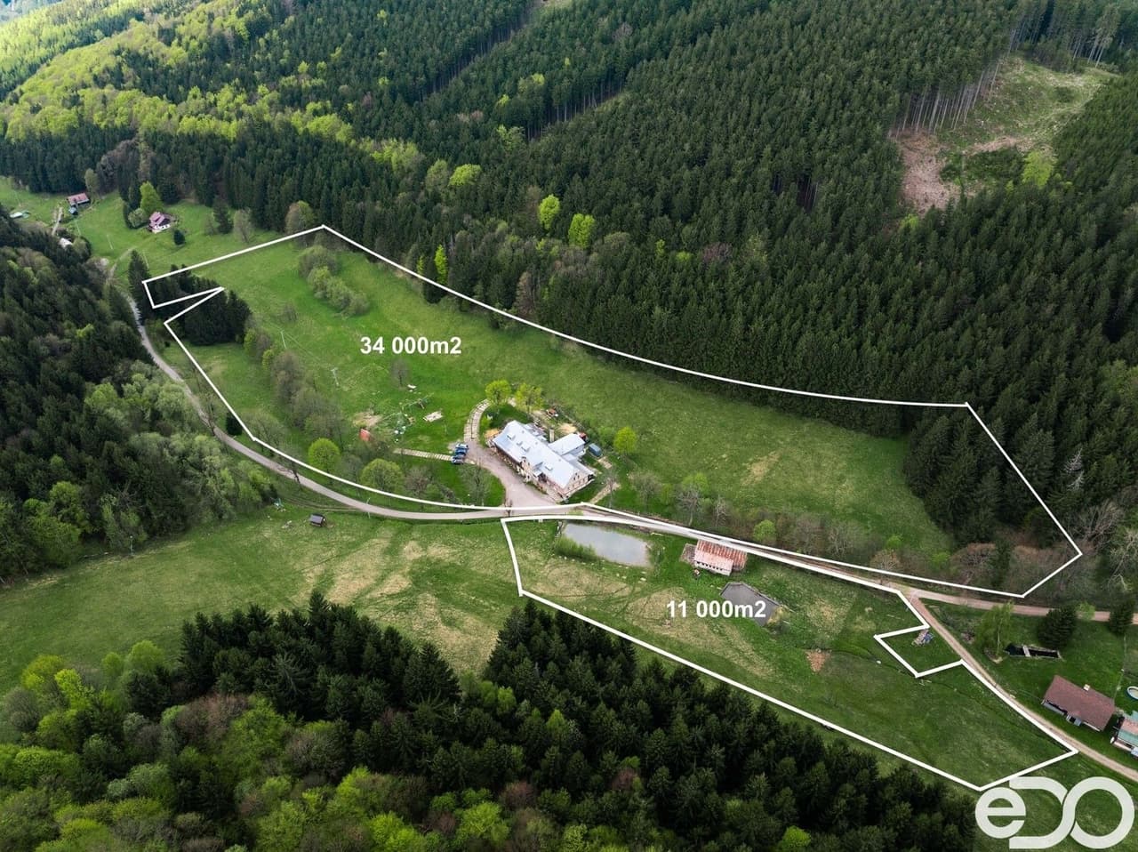 Prodej komerčního prostoru 1400 m²