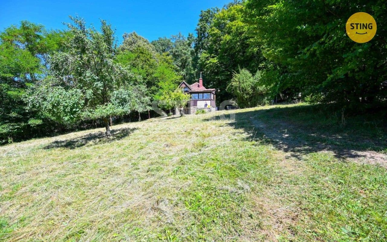 Prodej nemovitosti 833 m²
