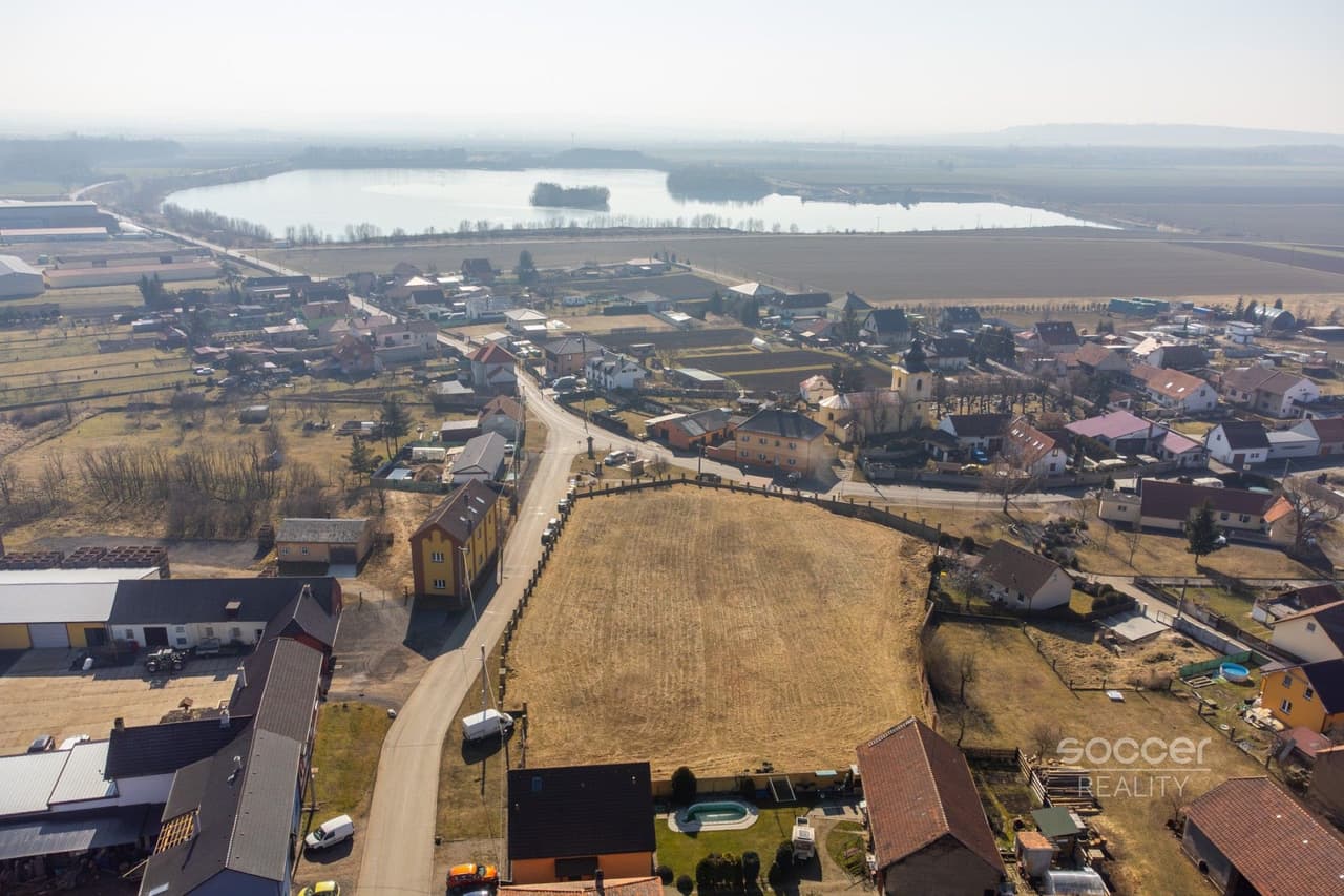 Prodej pozemku 4625 m²