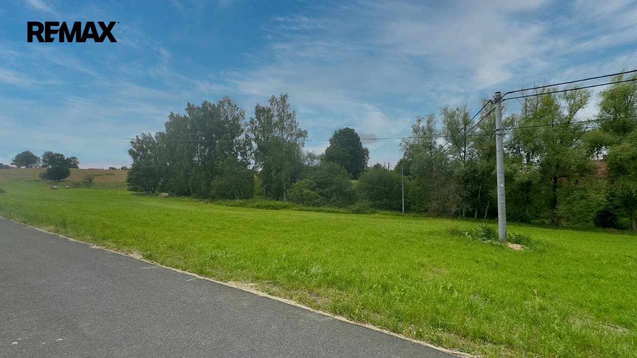 Prodej pozemku 1980 m²