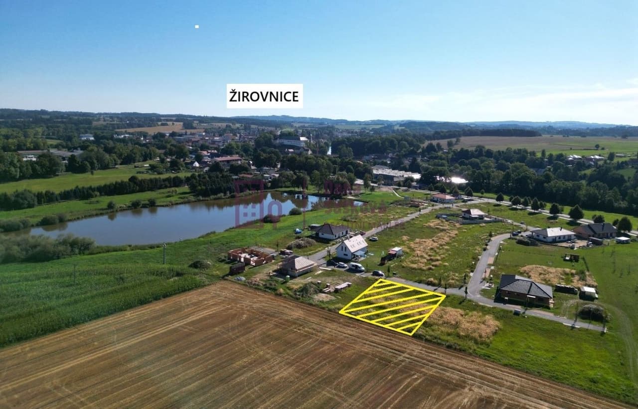 Prodej pozemku 866 m²
