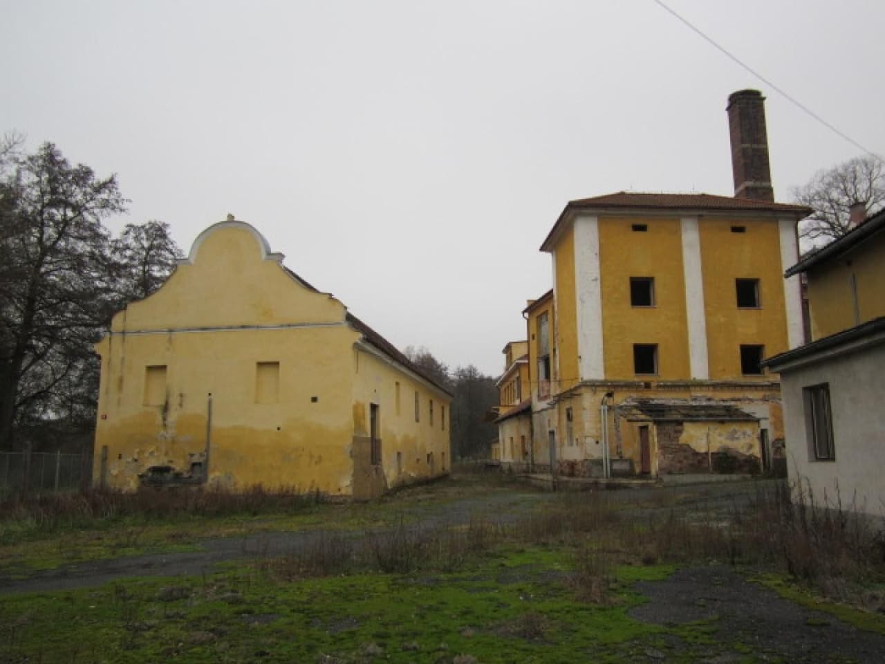 Prodej komerčního prostoru 10000 m²