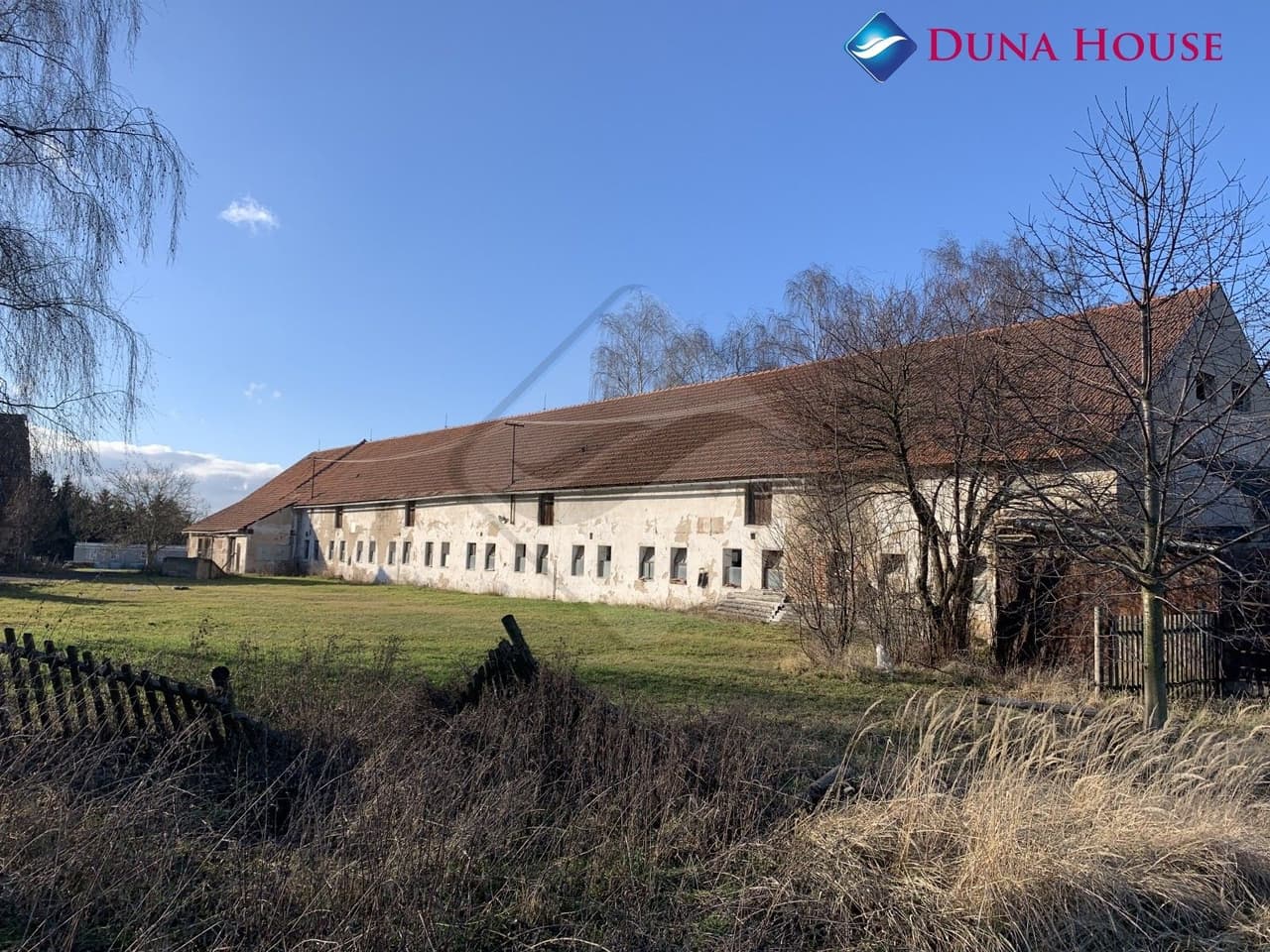 Prodej pozemku 1691 m²