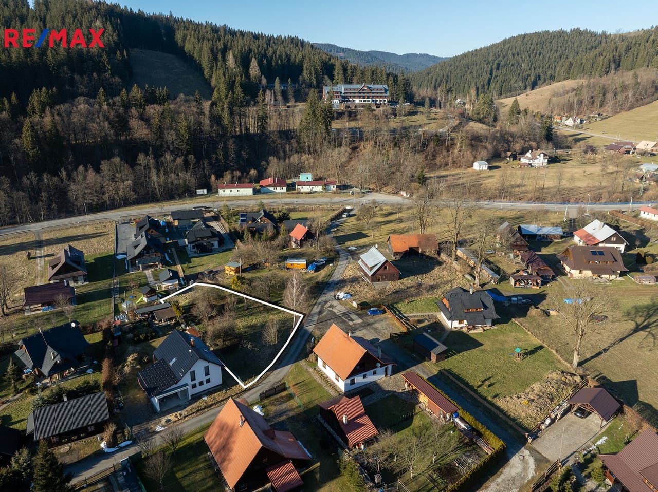 Prodej pozemku 1000 m²