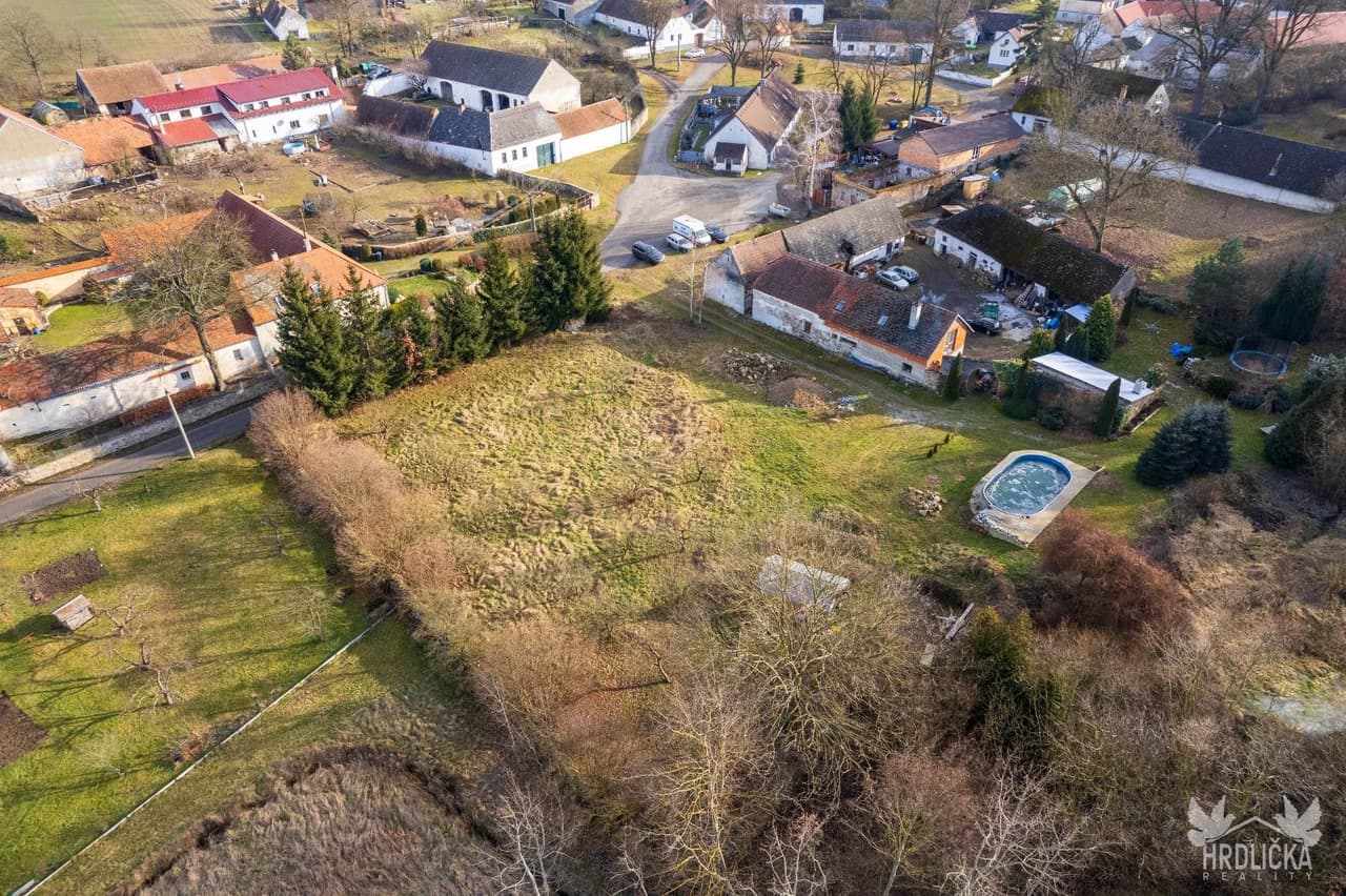 Prodej pozemku 1915 m²