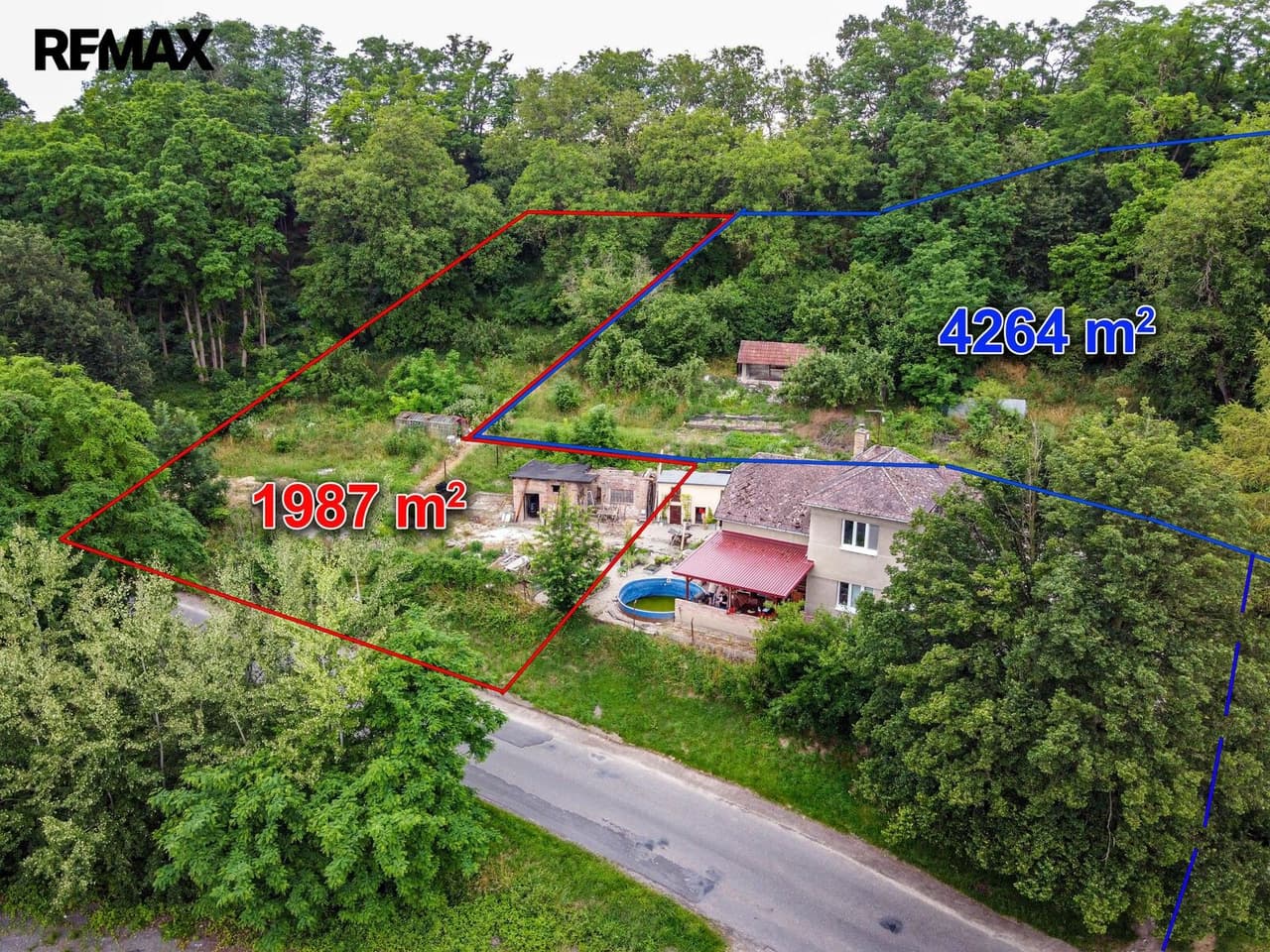 Prodej pozemku 4264 m²