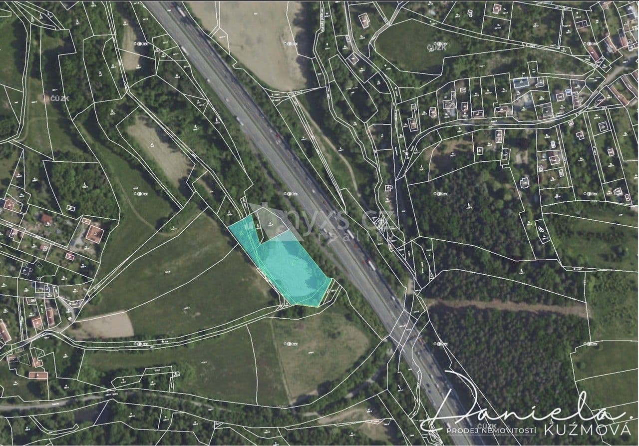Prodej pozemku 7468 m²