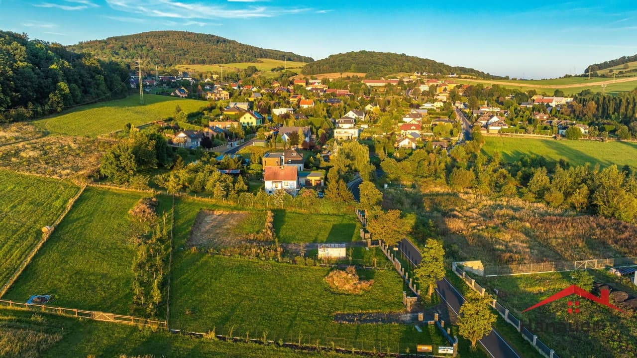 Prodej pozemku 1950 m²