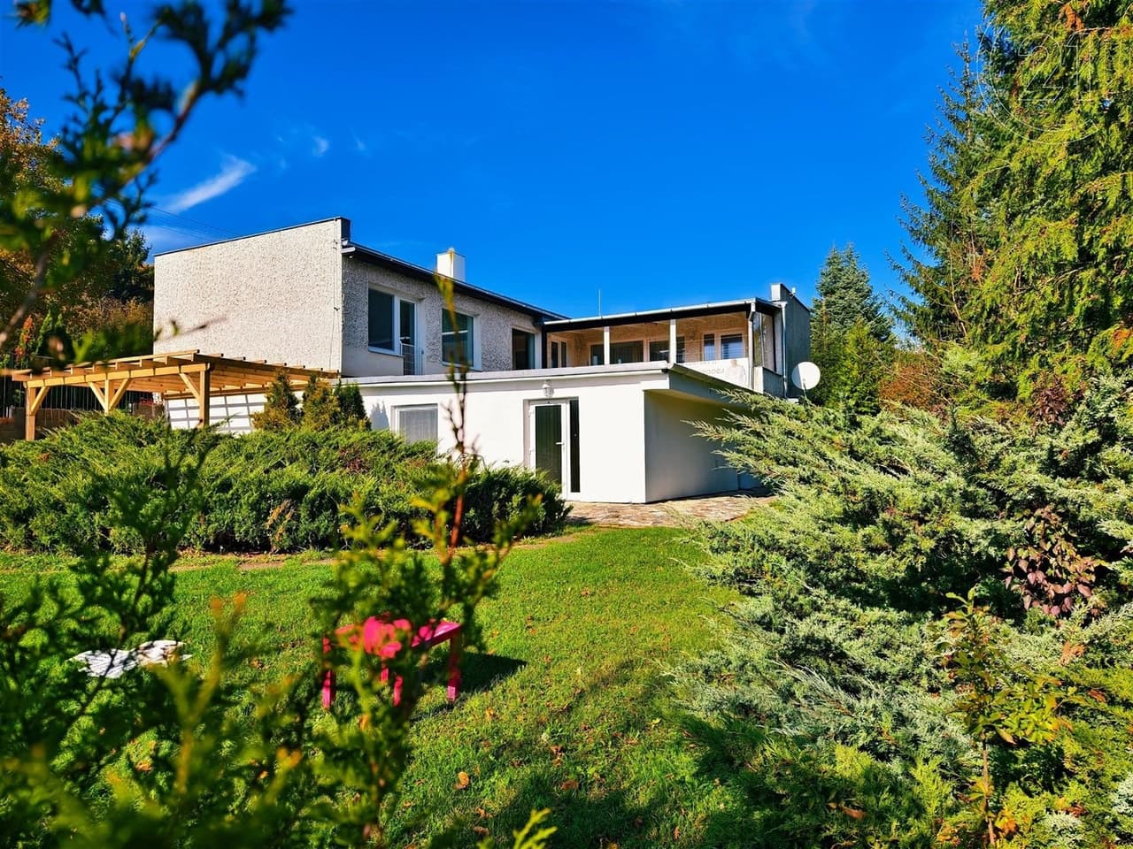 Prodej nemovitosti 340 m²