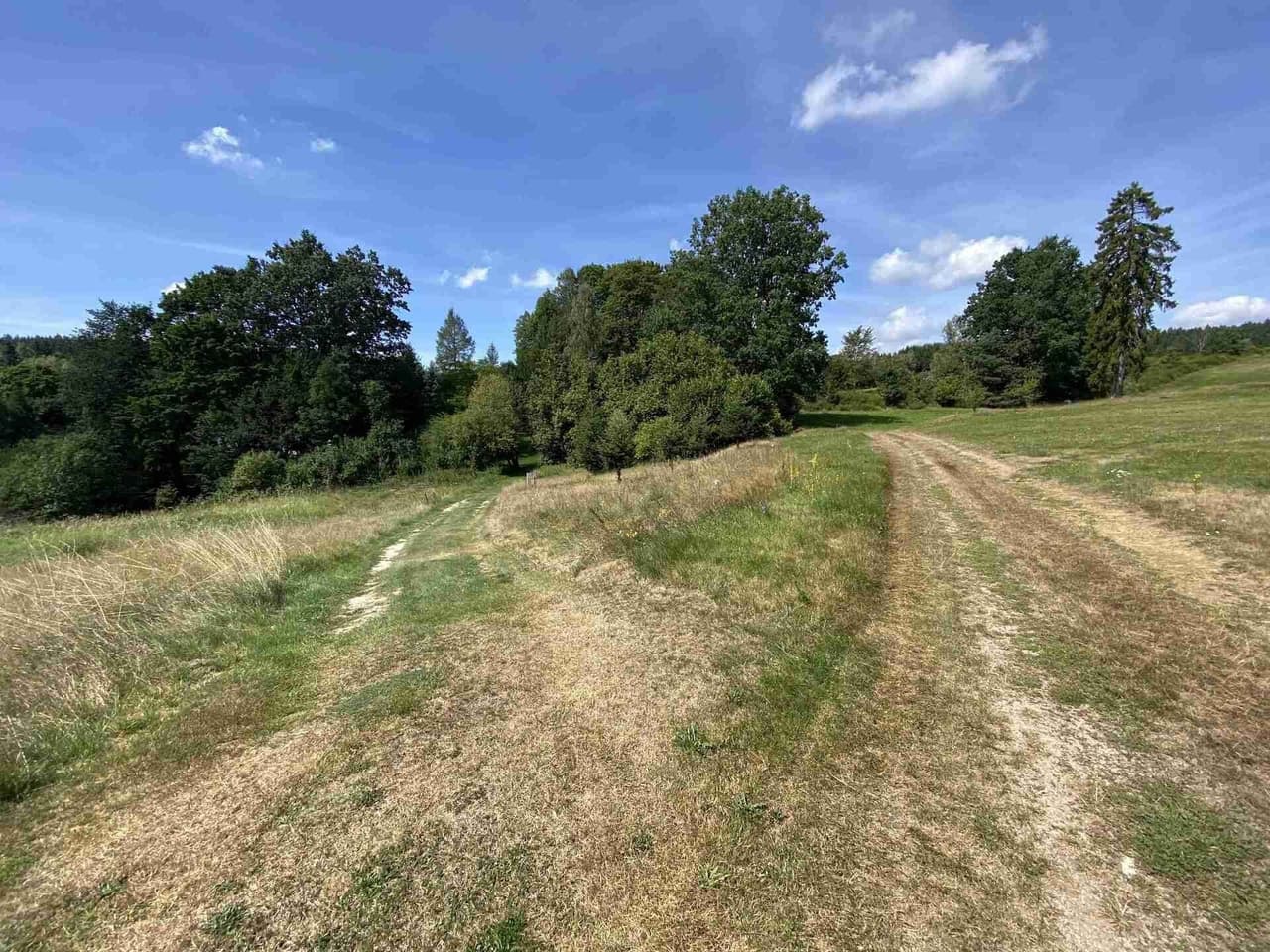Prodej pozemku 2258 m²
