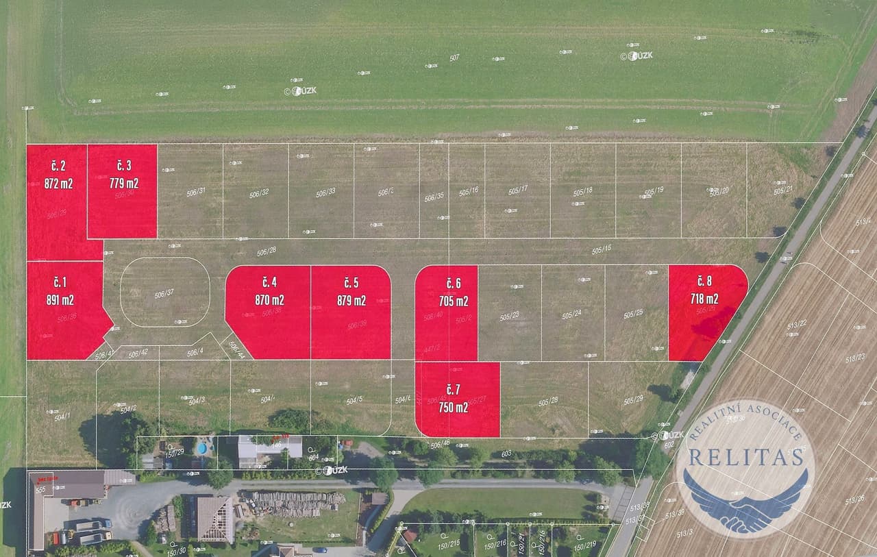 Prodej pozemku 705 m²