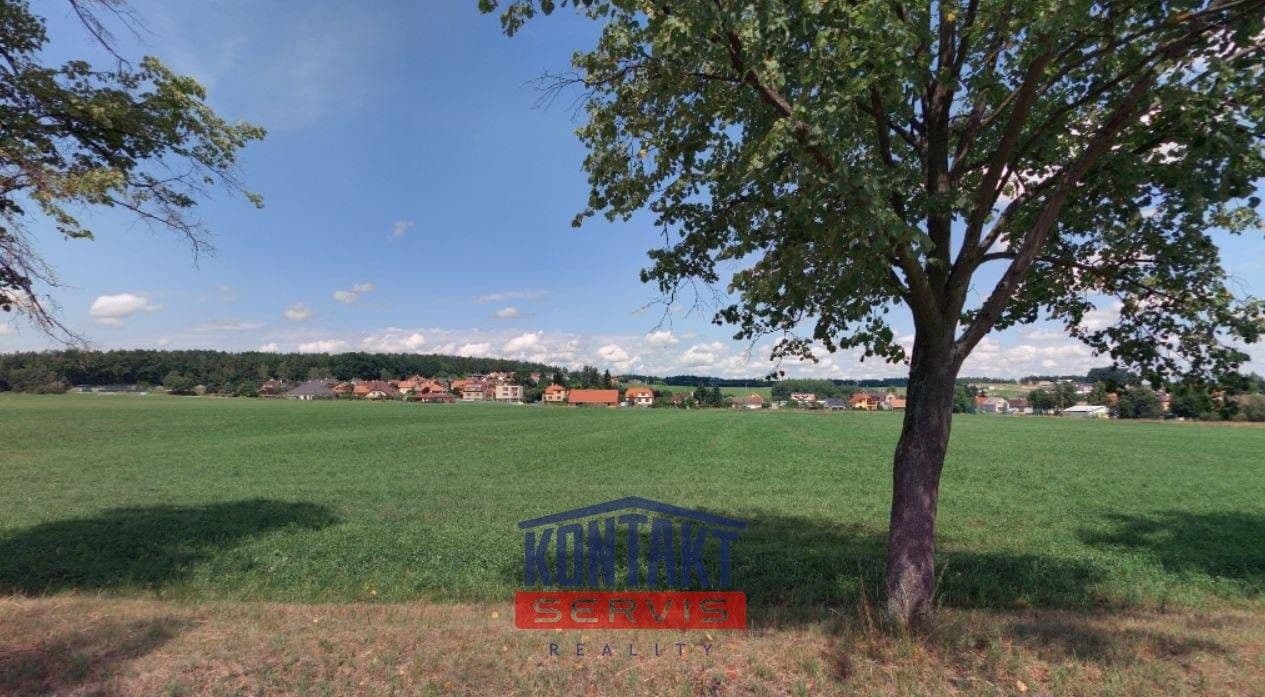 Prodej pozemku 8823 m²