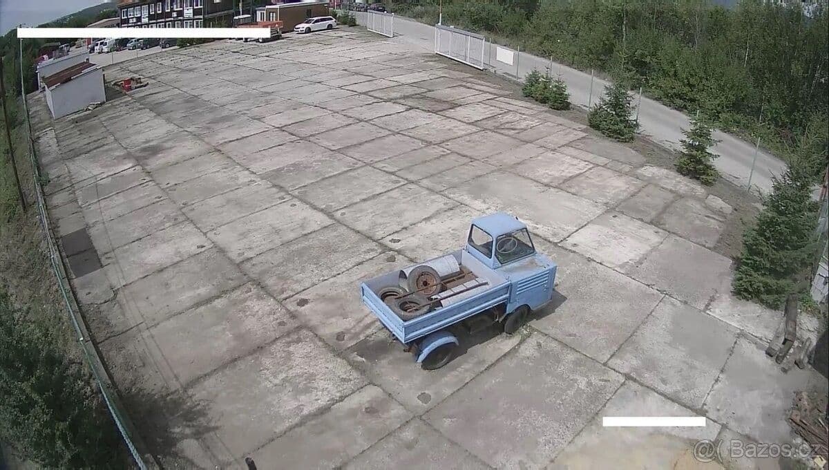 Pronájem pozemku 500 m²