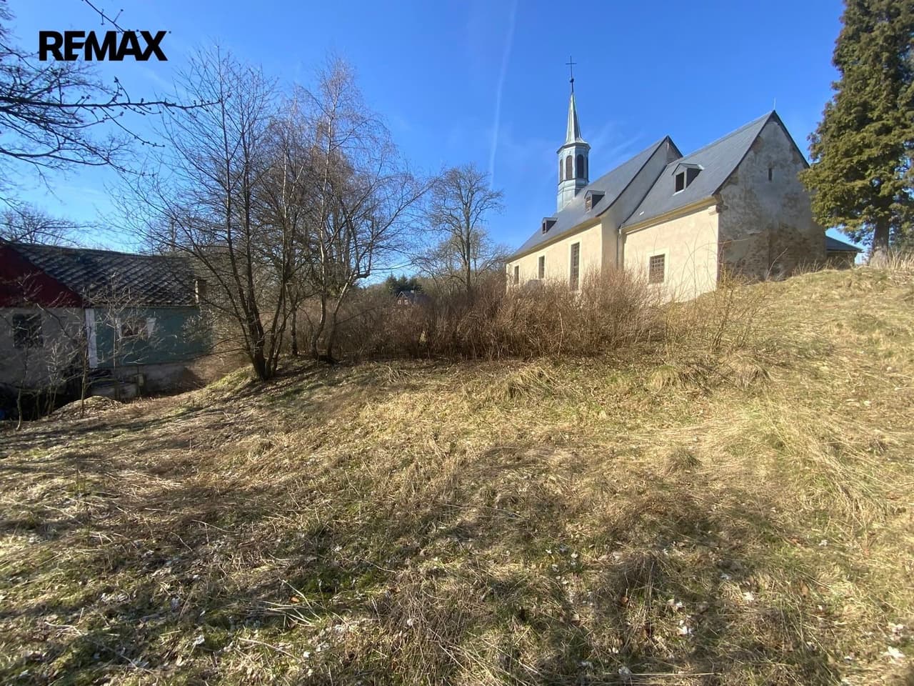 Prodej nemovitosti 252 m²