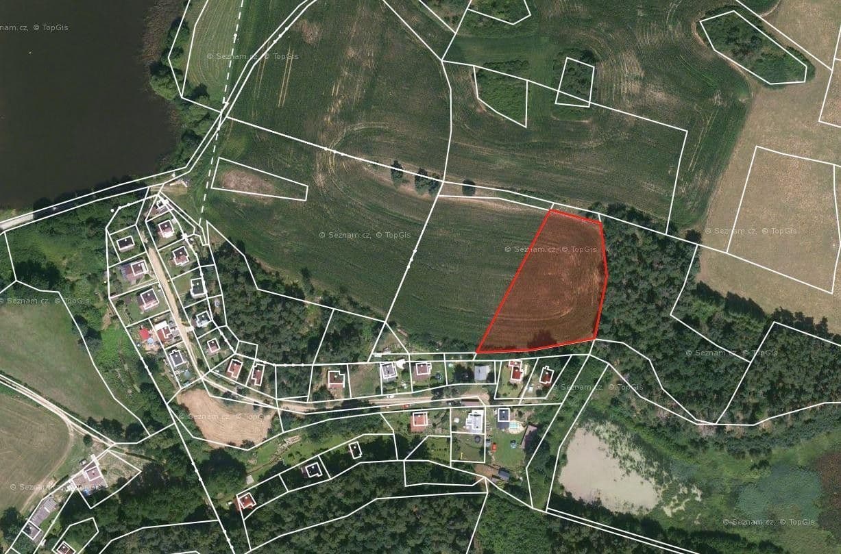 Prodej pozemku 3741 m²