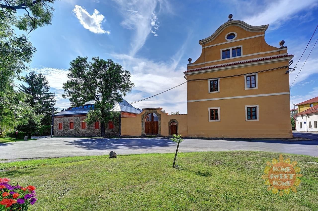 Prodej nemovitosti 1761 m²