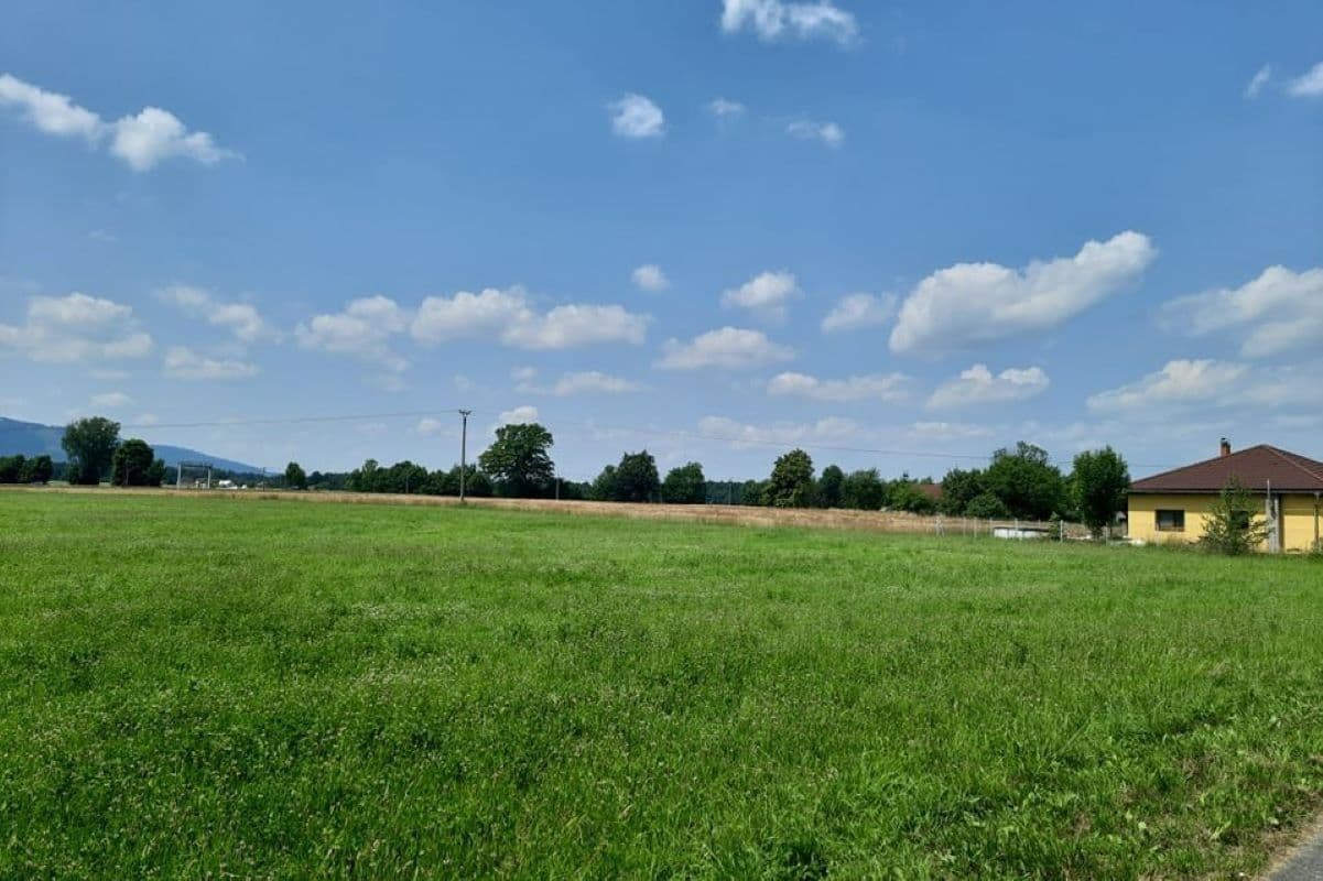 Prodej pozemku 7527 m²