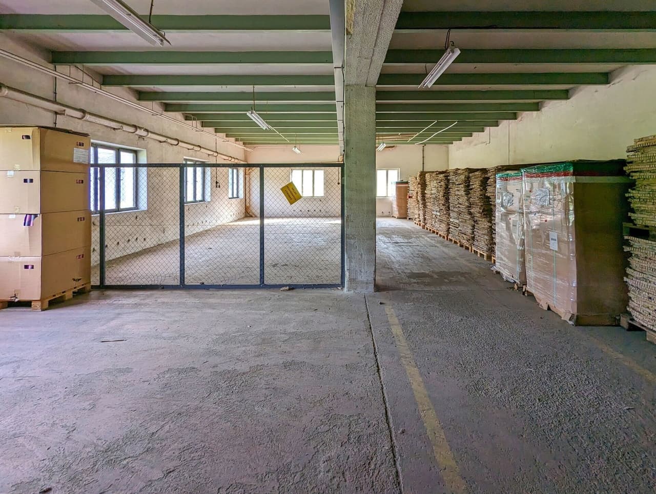Pronájem komerčního prostoru 490 m²