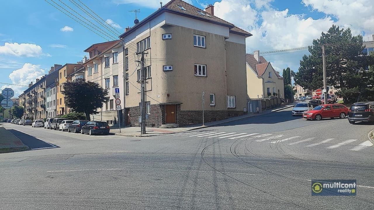 Pronájem komerčního prostoru 118 m²