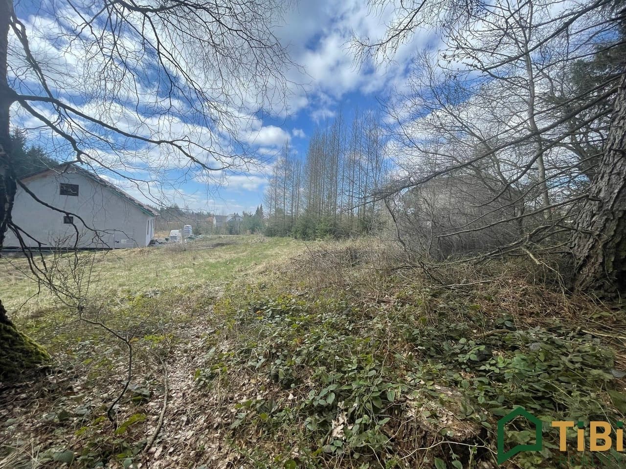 Prodej pozemku 1753 m²