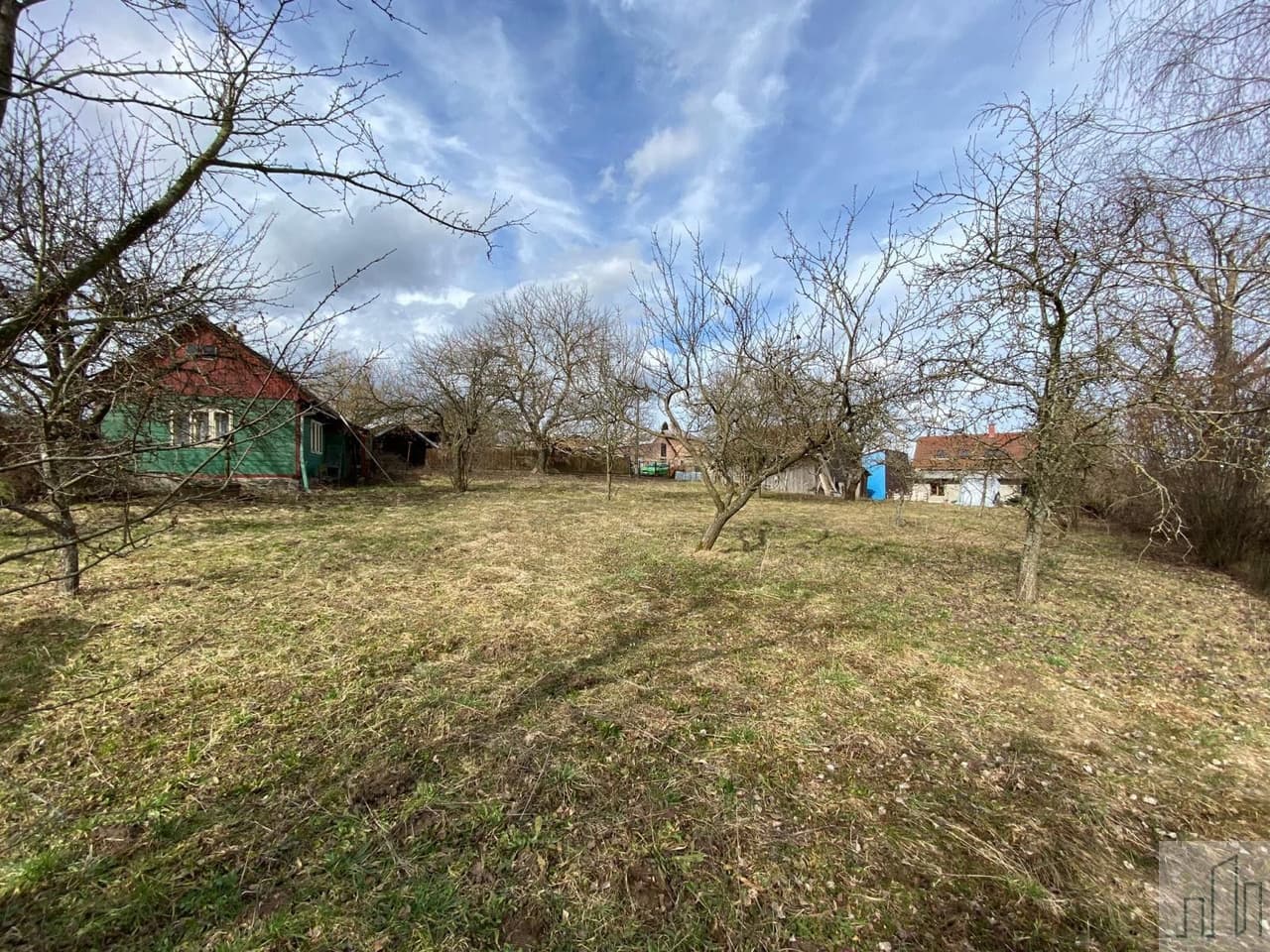 Prodej pozemku 1328 m²
