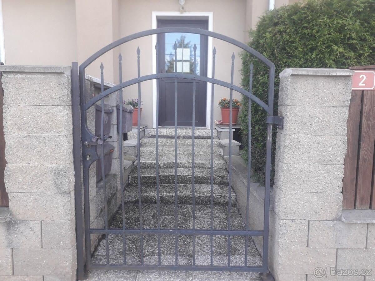 Pronájem bytu 1+1 40 m²